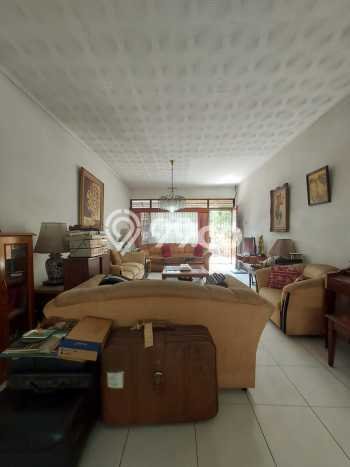 Siap Huni Hunian Elit 3 Kamar di Kebayoran Baru Dekat ke Mana Pun Siap Huni Hunian Elit 3 Kamar di Kebayoran Baru Dekat ke Mana Pun