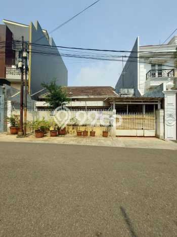Siap Huni Hunian Elit 3 Kamar di Kebayoran Baru Dekat ke Mana Pun Siap Huni Hunian Elit 3 Kamar di Kebayoran Baru Dekat ke Mana Pun