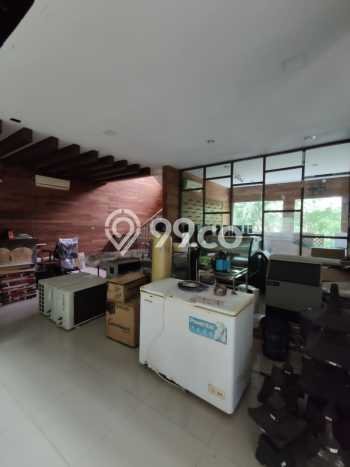 Kantor Bagus LT 445m2 LB 450m2 Dijual di Kebayoran Baru Jakarta Selatan Kantor Bagus LT 445m2 LB 450m2 Dijual di Kebayoran Baru Jakarta Selatan