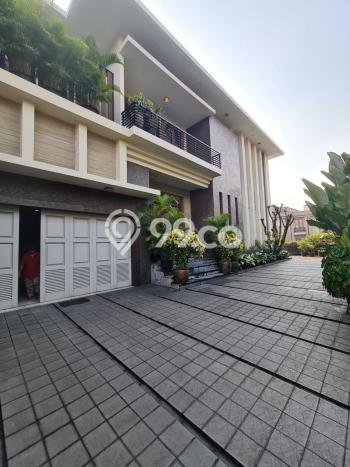 Hunian Mewah LB 850m2 Siap Pakai Desain Elegan di Pondok Indah, Jakarta Selatan Hunian Mewah LB 850m2 Siap Pakai Desain Elegan di Pondok Indah, Jakarta Selatan