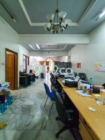 Best Deal Hunian Mewah Ideal dan Luas di Kebayoran Baru, Jakarta Selatan Best Deal Hunian Mewah Ideal dan Luas di Kebayoran Baru, Jakarta Selatan