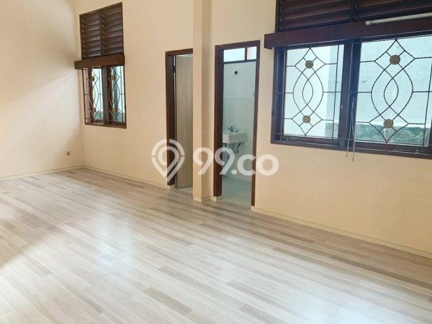 Ready to Use! Luxury House LT 630m2 Desain Elegan di Pondok Indah Ready to Use! Luxury House LT 630m2 Desain Elegan di Pondok Indah