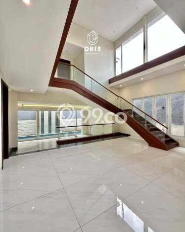 Ready to Use! Premium House LT 413m2 Desain Modern di Pondok Indah Ready to Use! Premium House LT 413m2 Desain Modern di Pondok Indah