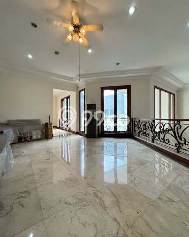 Dijual Rumah Luas Elegan Dengan View Eksklusif di Pondok Indah, Jakarta Selatan Dijual Rumah Luas Elegan Dengan View Eksklusif di Pondok Indah, Jakarta Selatan
