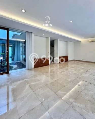 For Sale! Luxury House LT 630m2 Desain Modern di Kemang For Sale! Luxury House LT 630m2 Desain Modern di Kemang