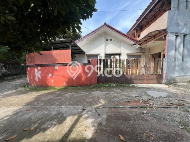 For Sale! Luxury House LT 330m2 Desain Elegan di Pejaten For Sale! Luxury House LT 330m2 Desain Elegan di Pejaten