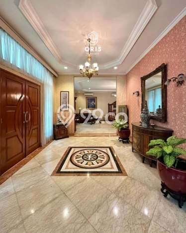 Siap Huni Rumah Mewah 4 Kamar di Kebayoran Baru Dekat ke Mana Pun Siap Huni Rumah Mewah 4 Kamar di Kebayoran Baru Dekat ke Mana Pun