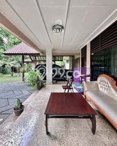 Komersial Dijual di Kebayoran Lama Jakarta Selatan dengan Luas Bangunan 345m2 Komersial Dijual di Kebayoran Lama Jakarta Selatan dengan Luas Bangunan 345m2