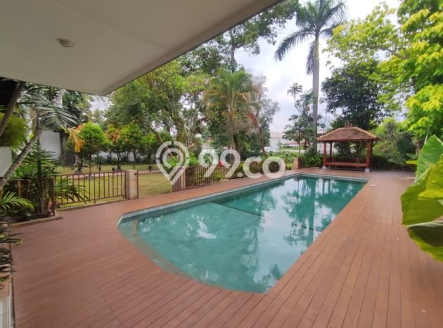 Disewakan Rumah Strategis LT 2700m2 / LB 851m2 di Kemang, Jakarta Selatan Disewakan Rumah Strategis LT 2700m2 / LB 851m2 di Kemang, Jakarta Selatan