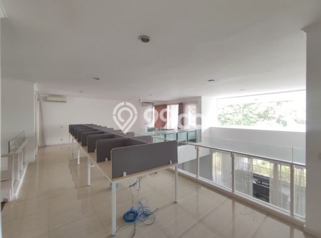 Disewakan Rumah Strategis LT 2700m2 / LB 851m2 di Kemang, Jakarta Selatan Disewakan Rumah Strategis LT 2700m2 / LB 851m2 di Kemang, Jakarta Selatan