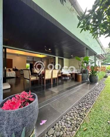 For Sale! Premium House LT 1150m2 Desain Elegan di Kemang For Sale! Premium House LT 1150m2 Desain Elegan di Kemang