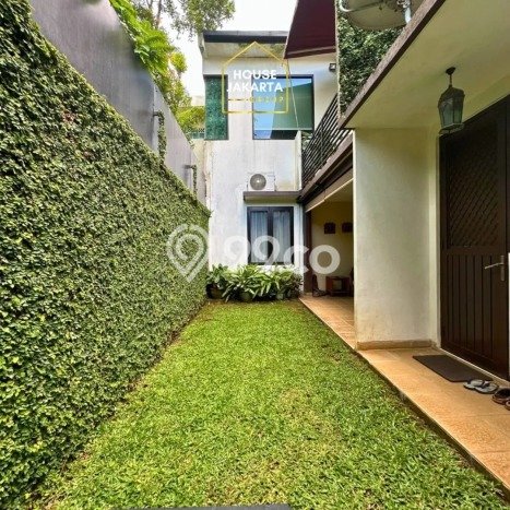 Rumah Elit Modern Siap Huni di Pejaten Jakarta Selatan Rumah Elit Modern Siap Huni di Pejaten Jakarta Selatan