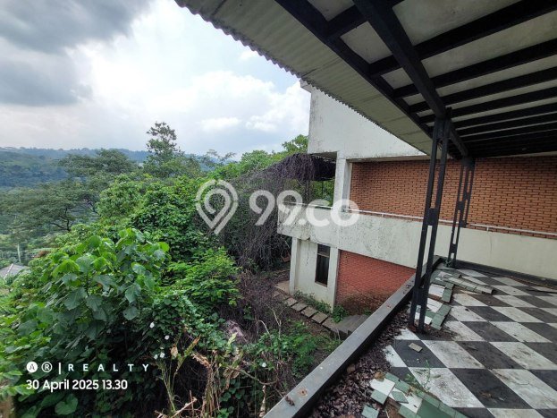 Ready to Use! Premium House LT 1158m2 Desain Elegan di Bandung Kota Ready to Use! Premium House LT 1158m2 Desain Elegan di Bandung Kota