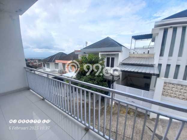Rumah Luas Asri 4 KT Siap Pakai di Sayap Dago Bandung Rumah Luas Asri 4 KT Siap Pakai di Sayap Dago Bandung