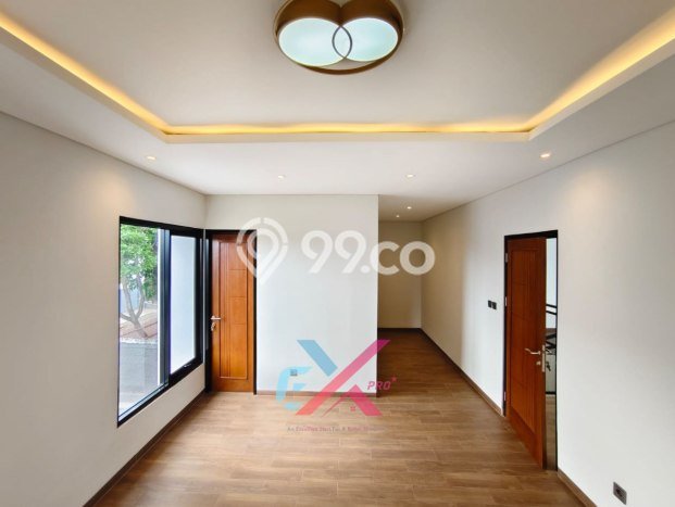 Ready to Use! Luxury House LT 200m2 Desain Modern di Setiabudi Ready to Use! Luxury House LT 200m2 Desain Modern di Setiabudi