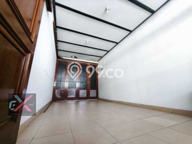 Ready to Use! Luxury House LT 425m2 Desain Modern di Pasteur Ready to Use! Luxury House LT 425m2 Desain Modern di Pasteur
