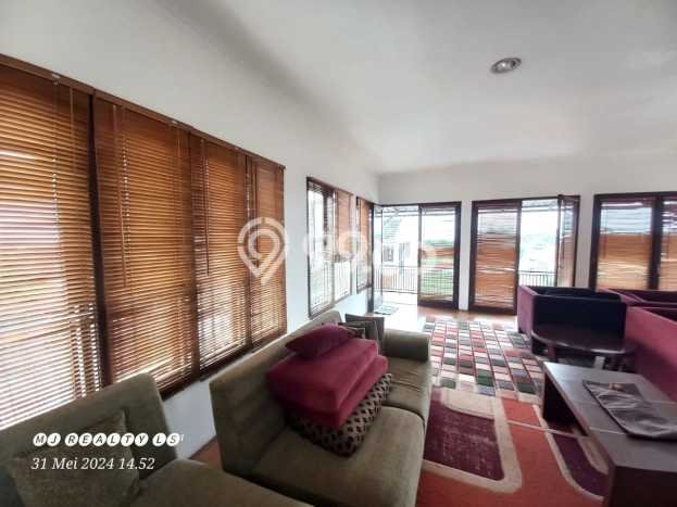 Jual Rumah Mewah Megah Dengan View Eksklusif di Cigadung, Bandung Jual Rumah Mewah Megah Dengan View Eksklusif di Cigadung, Bandung