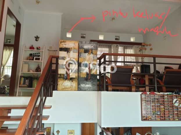 Rumah Modern 4 KT LT 162m2 di Dago Rumah Modern 4 KT LT 162m2 di Dago