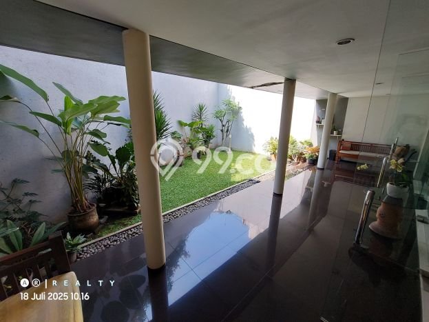 Jual Rumah Mewah Elegan Dengan View Cantik di Tubagus Ismail, Bandung Jual Rumah Mewah Elegan Dengan View Cantik di Tubagus Ismail, Bandung