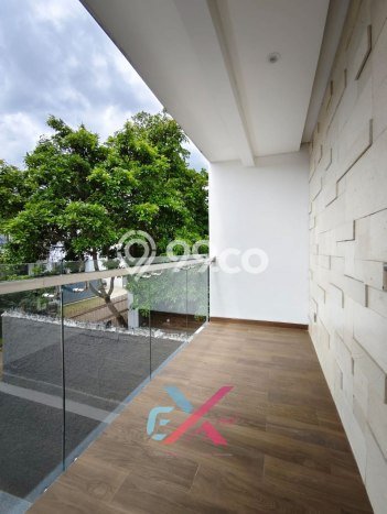 Ready to Use! Luxury House LT 200m2 Desain Modern di Setiabudi Ready to Use! Luxury House LT 200m2 Desain Modern di Setiabudi