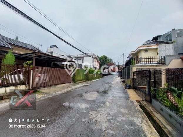 Rumah Elit Modern Tanpa Renovasi di Dago Bandung Rumah Elit Modern Tanpa Renovasi di Dago Bandung