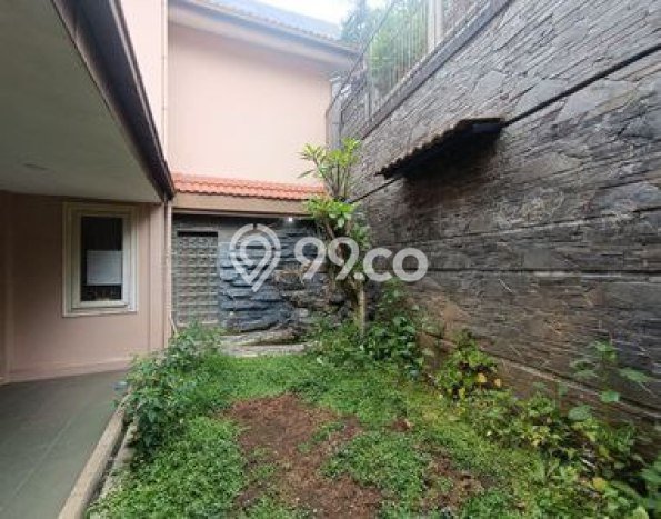 Rumah Luxury Modern Tanpa Renovasi di Tubagus Ismail Bandung Rumah Luxury Modern Tanpa Renovasi di Tubagus Ismail Bandung