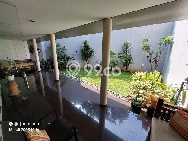 Jual Rumah Mewah Elegan Dengan View Cantik di Tubagus Ismail, Bandung Jual Rumah Mewah Elegan Dengan View Cantik di Tubagus Ismail, Bandung