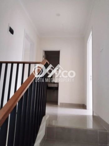 Rumah Luas Asri 3 KT Siap Huni di Gading Serpong Tangerang Rumah Luas Asri 3 KT Siap Huni di Gading Serpong Tangerang