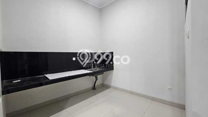 Rumah Modern 4 KT di Graha Raya Tangerang Selatan Unfurnished Rumah Modern 4 KT di Graha Raya Tangerang Selatan Unfurnished