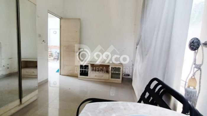 Rumah Elit LB 100m2 Siap Huni Desain Elegan di Graha Raya, Tangerang Rumah Elit LB 100m2 Siap Huni Desain Elegan di Graha Raya, Tangerang