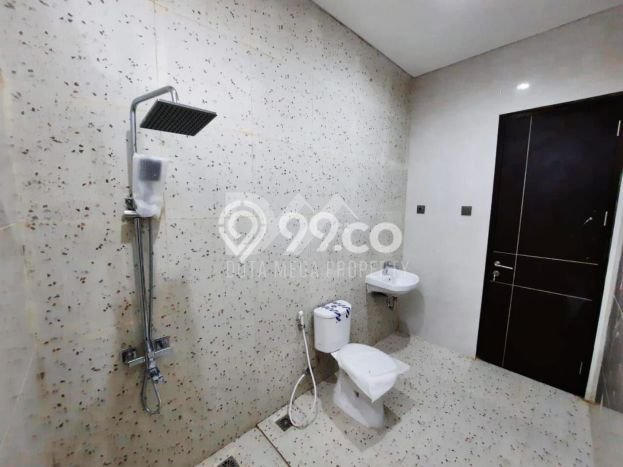 Hunian Nyaman Asri 4 KT Siap Pakai di Graha Raya Tangerang Hunian Nyaman Asri 4 KT Siap Pakai di Graha Raya Tangerang