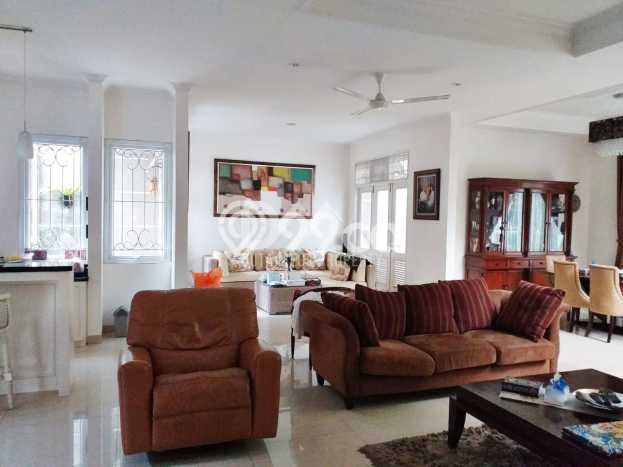 For Sale! Luxury House LT 400m2 Desain Modern di Sektor 9-Bintaro For Sale! Luxury House LT 400m2 Desain Modern di Sektor 9-Bintaro