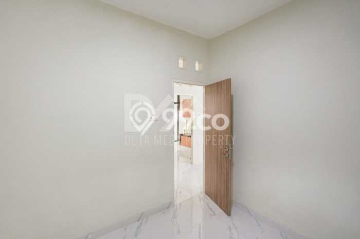Rumah Strategis Minimalis Lb 60m2 di Karawaci, Tangerang Rumah Strategis Minimalis Lb 60m2 di Karawaci, Tangerang