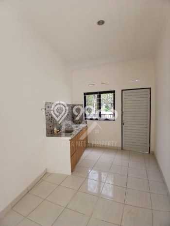 Hunian Cantik Modern Lb 111m2 di Ciputat, Tangerang Selatan Hunian Cantik Modern Lb 111m2 di Ciputat, Tangerang Selatan