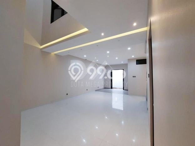 Hunian Nyaman Asri 4 KT Siap Pakai di Graha Raya Tangerang Hunian Nyaman Asri 4 KT Siap Pakai di Graha Raya Tangerang