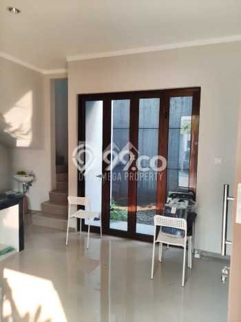 Rumah Minimalis 2 Kamar LT 60m2 di Graha Raya Rumah Minimalis 2 Kamar LT 60m2 di Graha Raya