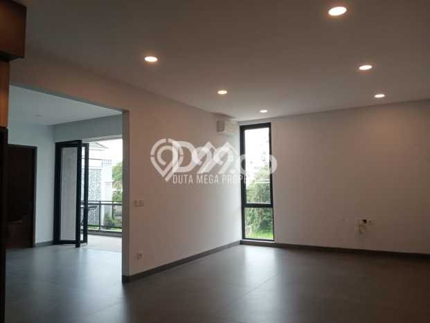 Rumah Elit Modern Tanpa Renovasi di Alam Sutera Tangerang Rumah Elit Modern Tanpa Renovasi di Alam Sutera Tangerang