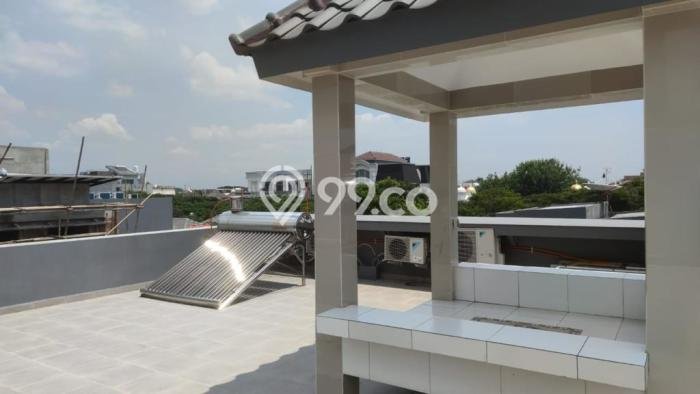 Dijual Rumah Mewah Megah Dengan View Eksklusif di Pantai Indah Kapuk, Jakarta Utara Dijual Rumah Mewah Megah Dengan View Eksklusif di Pantai Indah Kapuk, Jakarta Utara