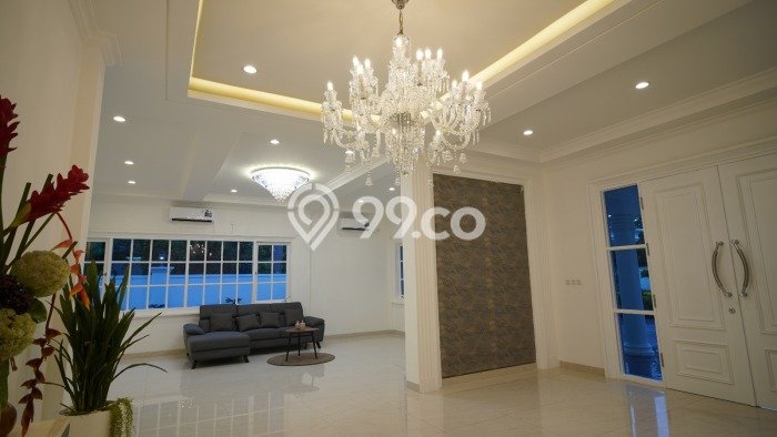 Hunian Mewah LB 1100m2 Siap Pakai Desain Elegan di Kemang, Jakarta Selatan Hunian Mewah LB 1100m2 Siap Pakai Desain Elegan di Kemang, Jakarta Selatan