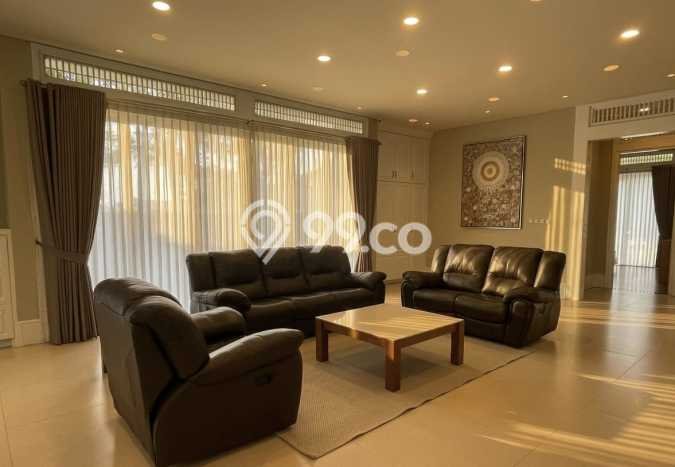 Sewa Rumah Nyaman di Kota Baru Parahyangan LT 550m2 / LB 600m2 Siap Huni Sewa Rumah Nyaman di Kota Baru Parahyangan LT 550m2 / LB 600m2 Siap Huni