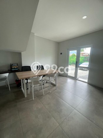 Rumah Modern Minimalis 7 KT Bisa Langsung Pindah di Jatinangor Rumah Modern Minimalis 7 KT Bisa Langsung Pindah di Jatinangor