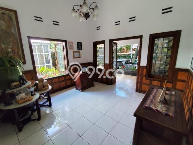 Dijual Rumah Mewah Megah Dengan View Eksklusif di Sumurbandung, Bandung Dijual Rumah Mewah Megah Dengan View Eksklusif di Sumurbandung, Bandung