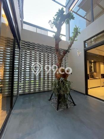 Ready to Use! Premium House LT 648m2 Desain Modern di Summarecon Bandung Ready to Use! Premium House LT 648m2 Desain Modern di Summarecon Bandung