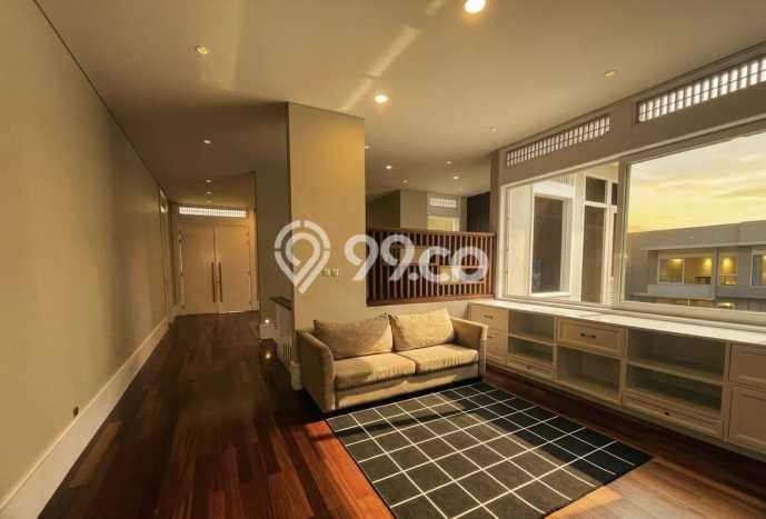 Sewa Rumah Nyaman di Kota Baru Parahyangan LT 550m2 / LB 600m2 Siap Huni Sewa Rumah Nyaman di Kota Baru Parahyangan LT 550m2 / LB 600m2 Siap Huni