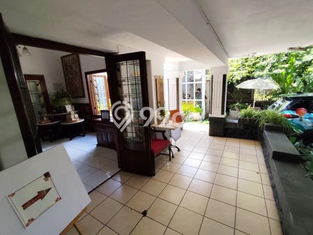 Dijual Rumah Mewah Megah Dengan View Eksklusif di Sumurbandung, Bandung Dijual Rumah Mewah Megah Dengan View Eksklusif di Sumurbandung, Bandung