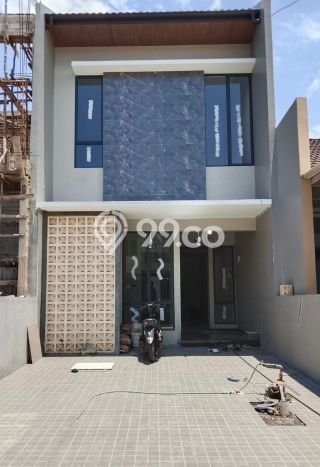 For Sale! Luxury House LT 120m2 Desain Elegan di Mekar Wangi For Sale! Luxury House LT 120m2 Desain Elegan di Mekar Wangi