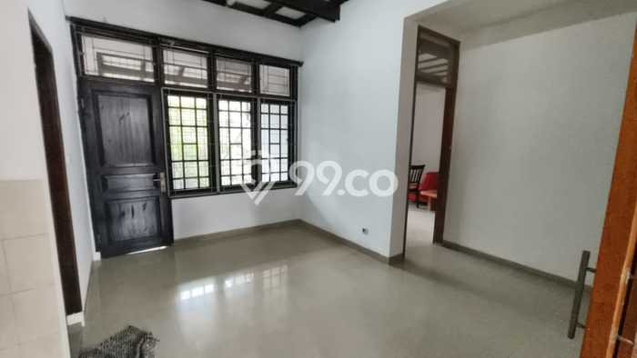 Rumah Sewa Jakarta Barat LT 352m2 LB 500m2 Area Tanjung Duren Rumah Sewa Jakarta Barat LT 352m2 LB 500m2 Area Tanjung Duren