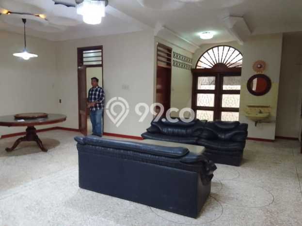 Hunian Elit LB 440m2 Siap Huni Desain Elegan di Tanjung Duren, Jakarta Barat Hunian Elit LB 440m2 Siap Huni Desain Elegan di Tanjung Duren, Jakarta Barat