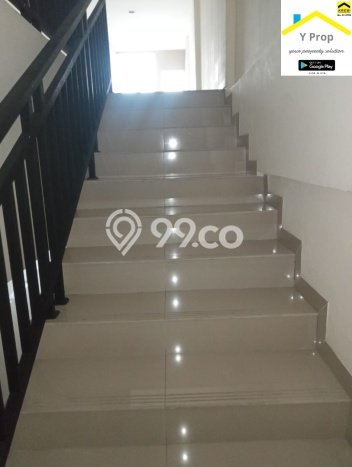 Ruko Disewa di Jakarta Barat dengan LB 205m2 Area Komersial Ramai Ruko Disewa di Jakarta Barat dengan LB 205m2 Area Komersial Ramai