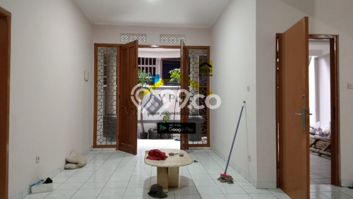 Jarang Ada! Rumah Sewa 4 Kamar Nyaman Siap Huni Tanjung Duren Jarang Ada! Rumah Sewa 4 Kamar Nyaman Siap Huni Tanjung Duren